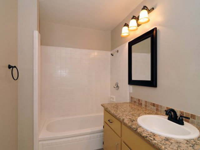 342 Senter Road San Jose, CA 95111 - Photo 13 of 16 Gallery Image 13