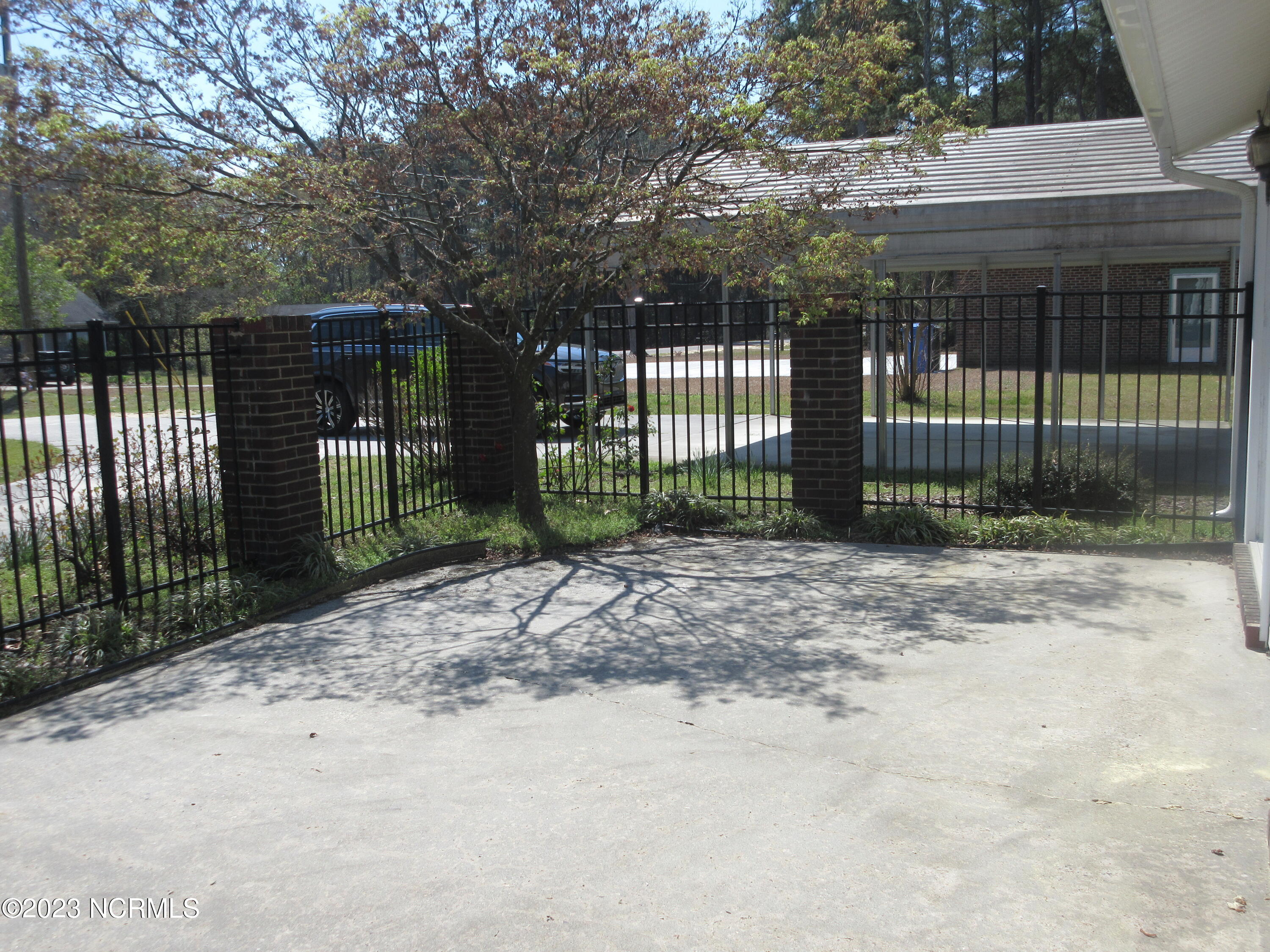 12940 Blue Woods Road Laurinburg, NC 28352 - Photo 7 of 14 front patio