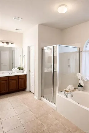 $2,500 | 3906 El Sendero Court, Mission, TX 78572