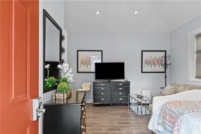 $2,700 | 137 West Main Road, Unit REAR, Middletown, RI 02842