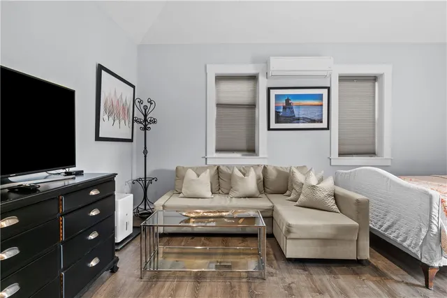 $2,700 | 137 West Main Road, Unit REAR, Middletown, RI 02842