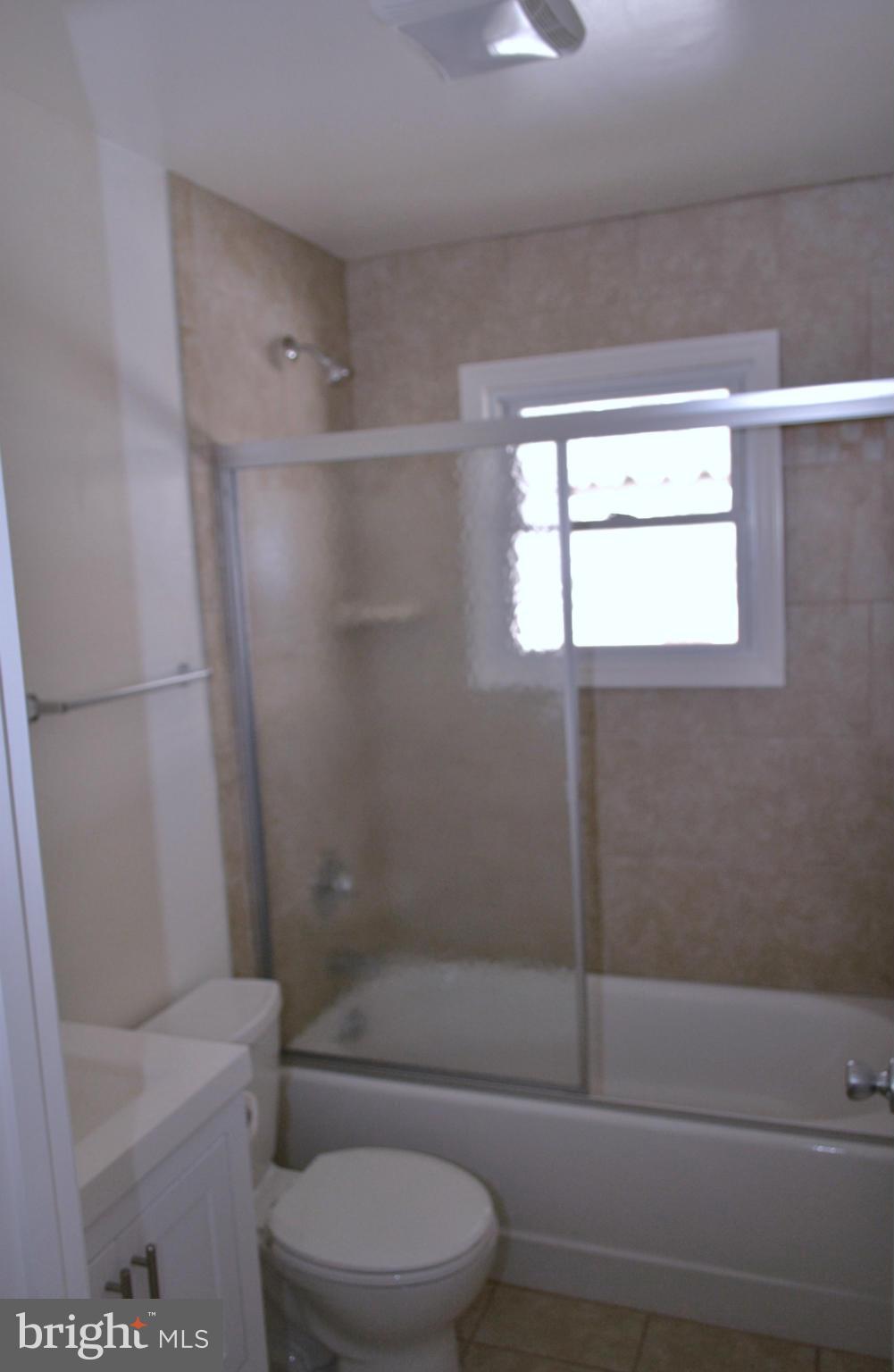 413 Delaware Road Frederick, MD 21701 - Photo 17 of 26 Bath