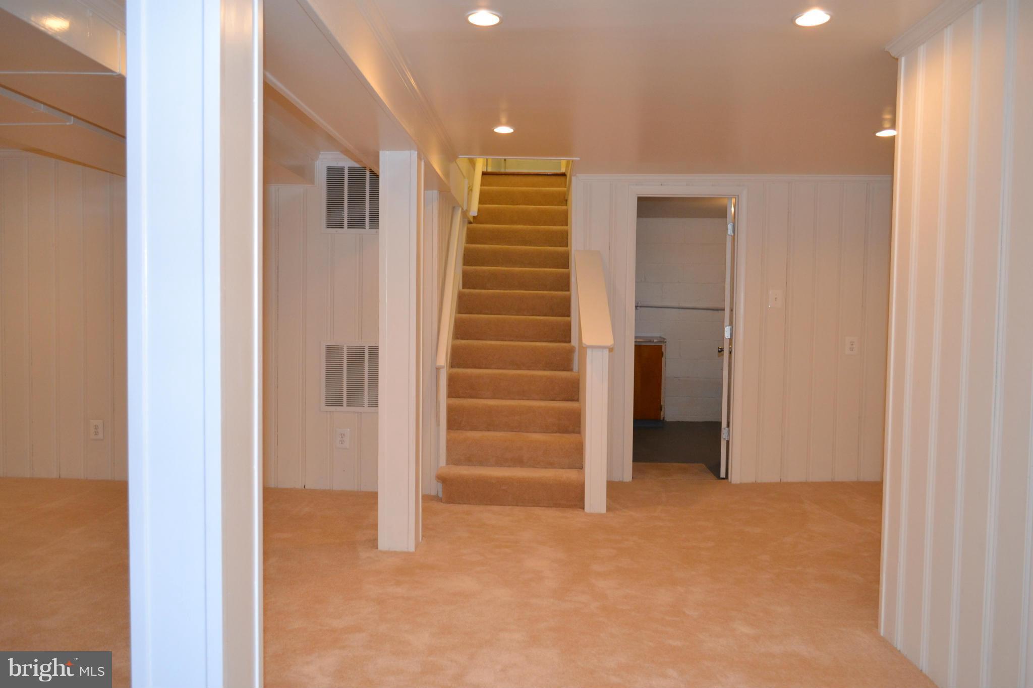 413 Delaware Road Frederick, MD 21701 - Photo 19 of 26 Family Room