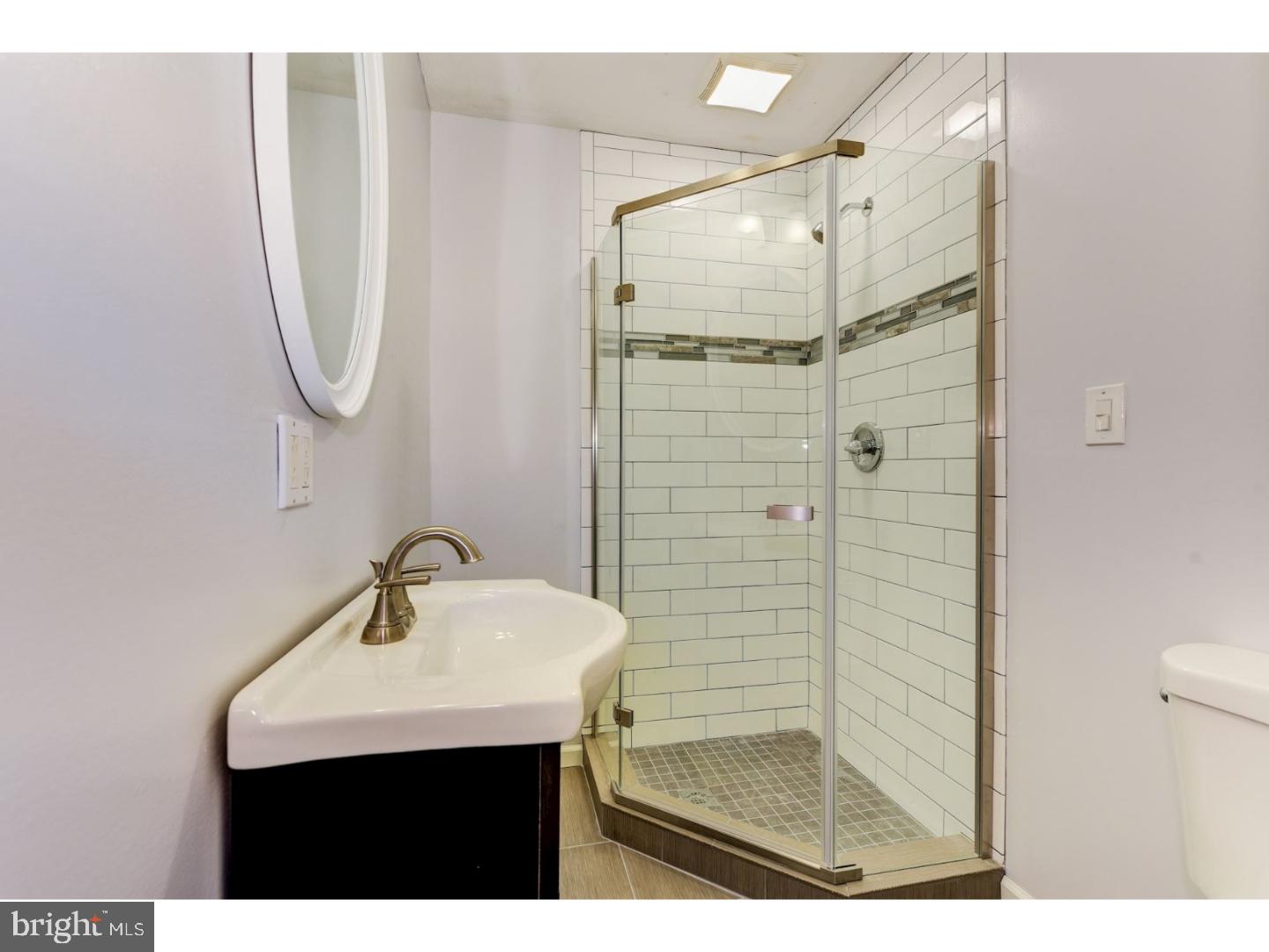 502 Woolman Road Burlington, NJ 08016 - Photo 12 of 24 Master Bathroom