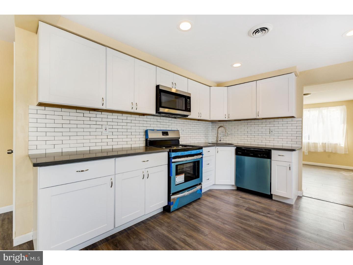 502 Woolman Road Burlington, NJ 08016 - Photo 5 of 24 Kitchen