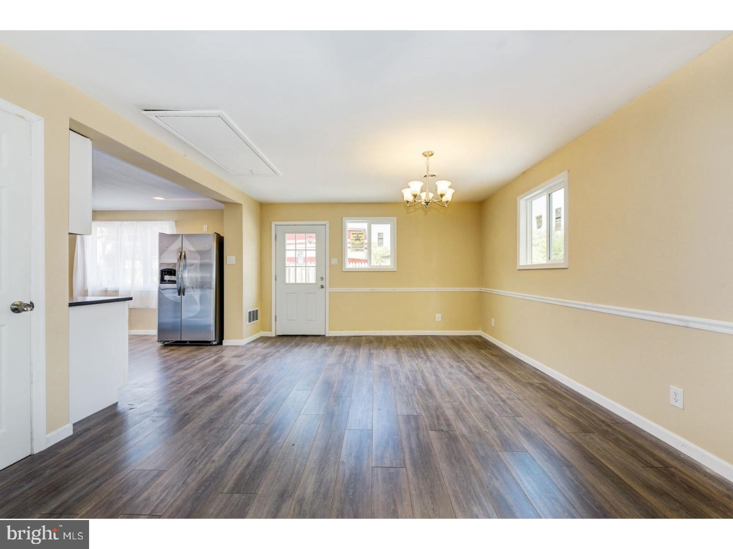 502 Woolman Road Burlington, NJ 08016 - Photo 8 of 24 Dining Room