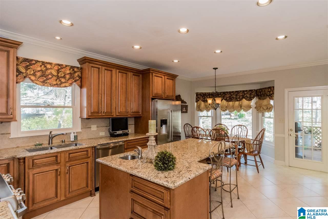 1034 Independence Court Alabaster, AL 35007 - Photo 9 of 45