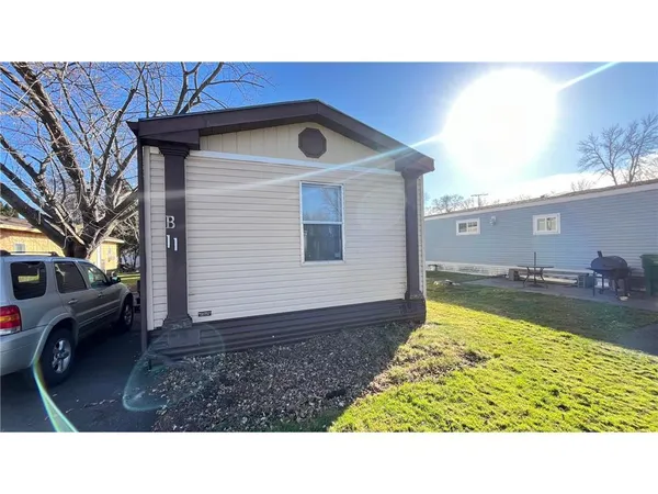 $74,800 | 7800 Maple Hill Road, Unit B11, Corcoran, MN 55340