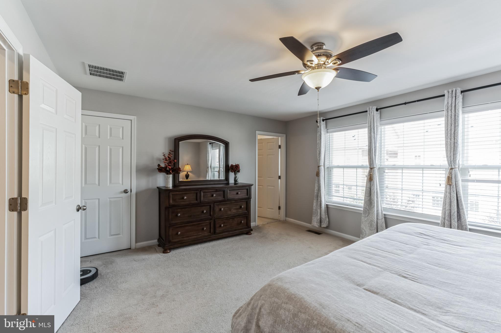 16026 Madison Ridge Place Gainesville, VA 20155 - Photo 17 of 29 Gallery Image 17