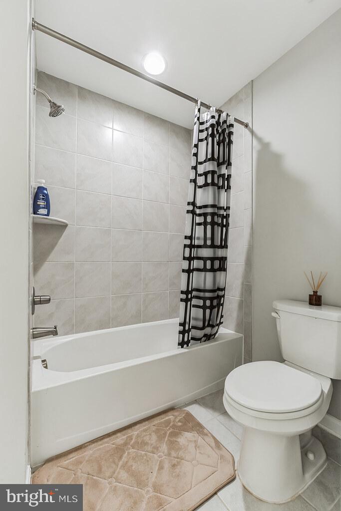 16026 Madison Ridge Place Gainesville, VA 20155 - Photo 21 of 29 Gallery Image 21