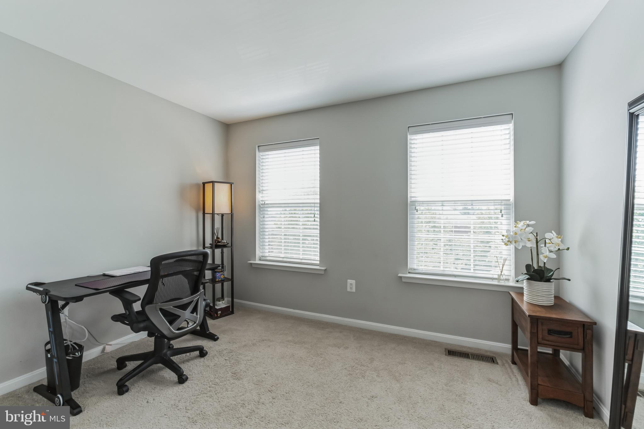 16026 Madison Ridge Place Gainesville, VA 20155 - Photo 23 of 29 Gallery Image 23