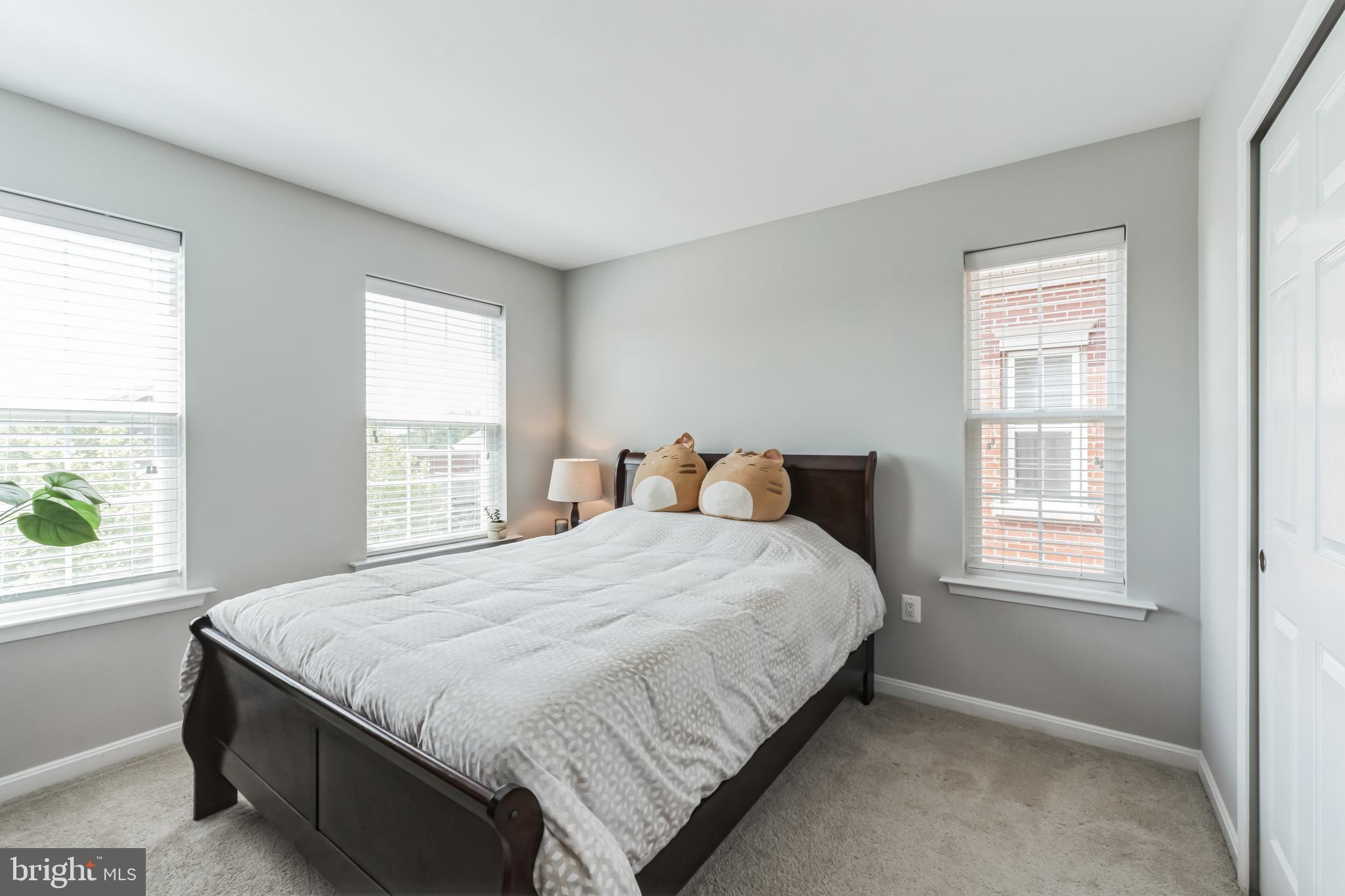 16026 Madison Ridge Place Gainesville, VA 20155 - Photo 24 of 29 Gallery Image 24
