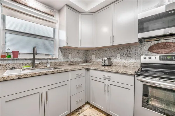 $5,000 | 1203 Hillsboro Mile, Unit 6A, Hillsboro Beach, FL 33062