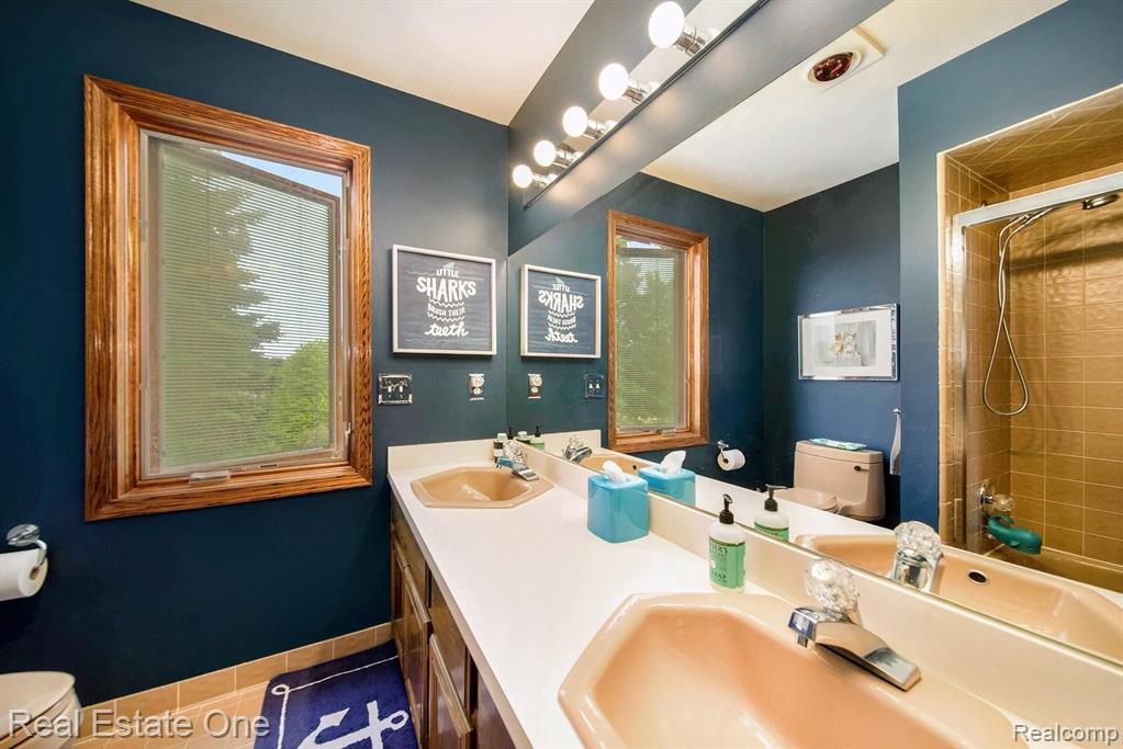 2938 Eagle Court Rochester Hills, MI 48309 - Photo 35 of 63