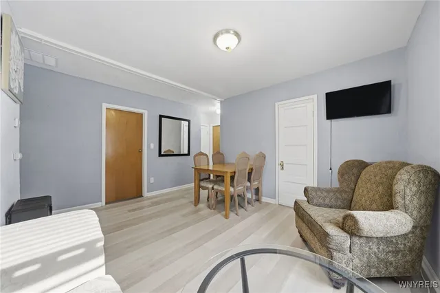 $1,095 | 214 58th Street, Niagara Falls, NY 14304