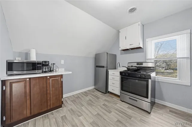 $1,095 | 214 58th Street, Niagara Falls, NY 14304