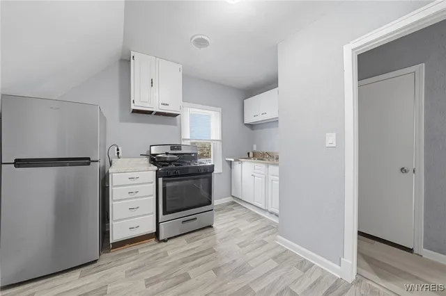 $1,095 | 214 58th Street, Niagara Falls, NY 14304