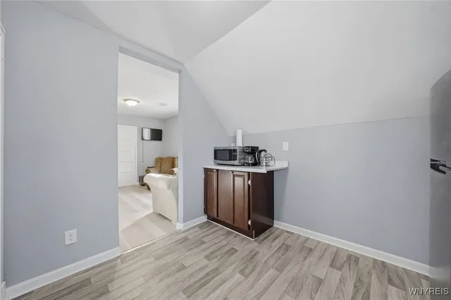 $1,095 | 214 58th Street, Niagara Falls, NY 14304