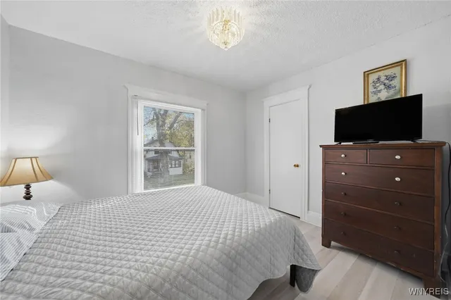 $1,095 | 214 58th Street, Niagara Falls, NY 14304