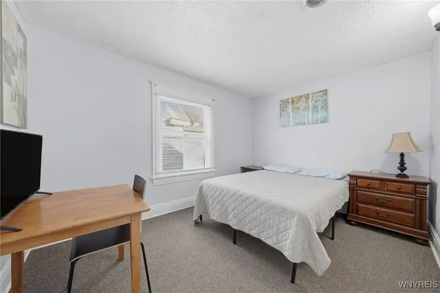 $1,095 | 214 58th Street, Niagara Falls, NY 14304