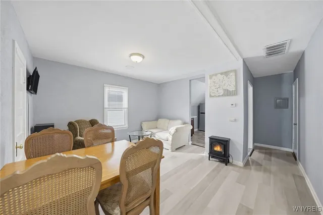 $1,095 | 214 58th Street, Niagara Falls, NY 14304