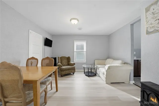 $1,095 | 214 58th Street, Niagara Falls, NY 14304