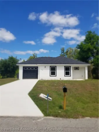 $1,650 | 343 East Waterway Avenue Northwest, Lake Placid, FL 33852