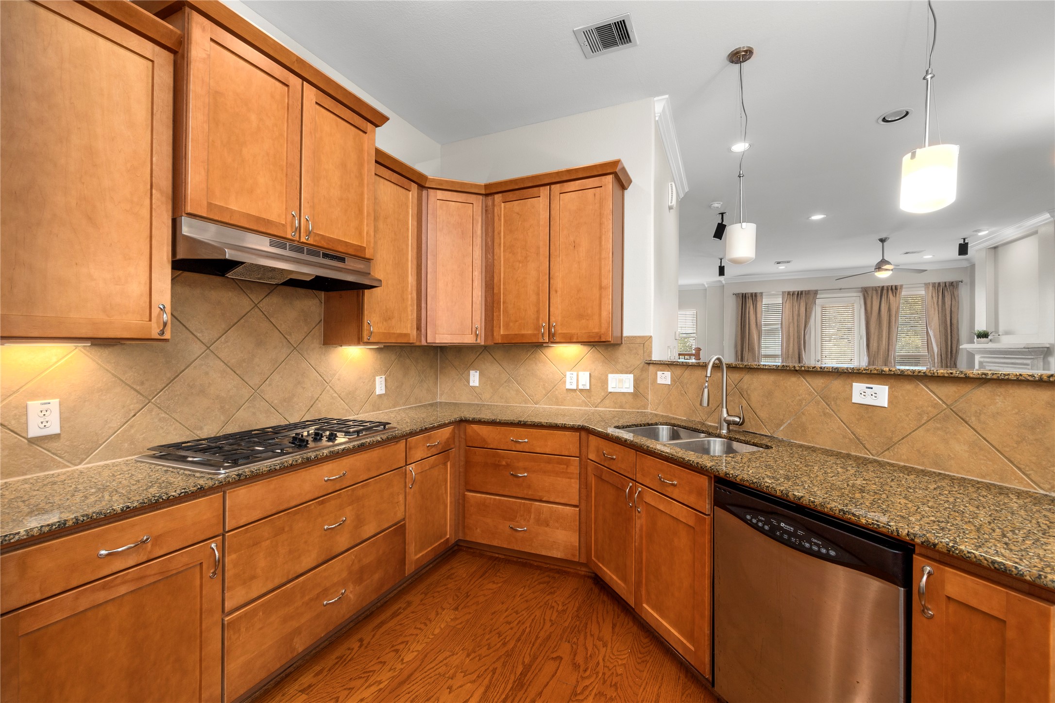 1614 Stuart Street Houston, TX 77004 - Photo 20 of 35