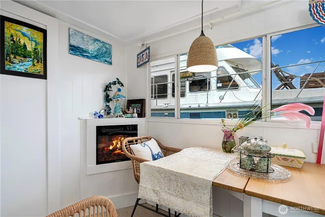 a picture of city view