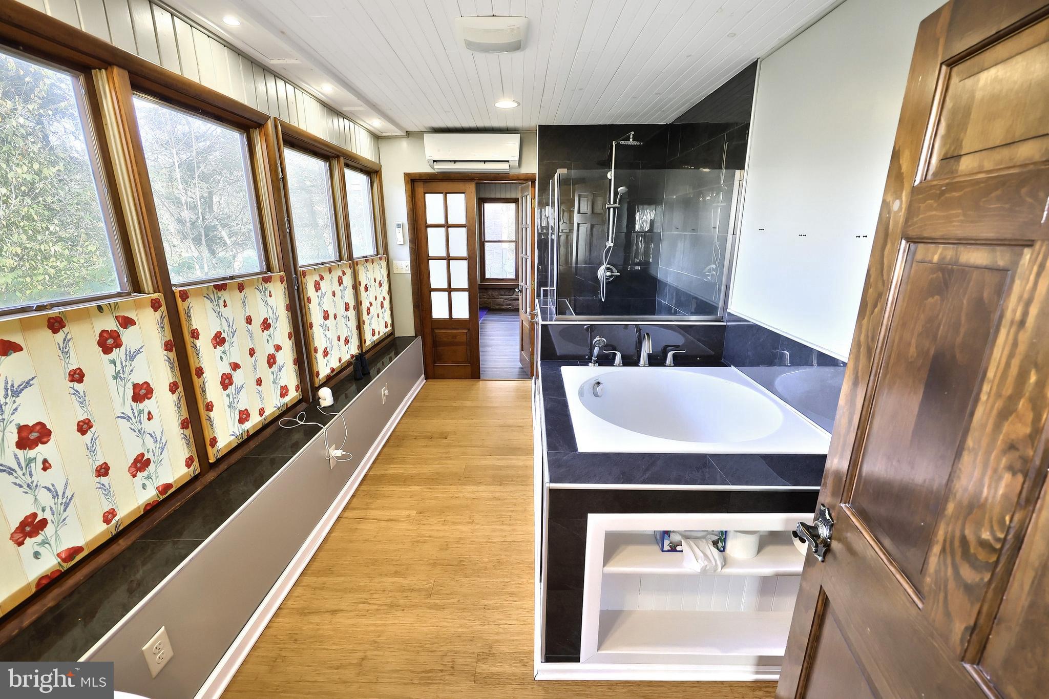 6691 Harmony Grove Road Dover, PA 17315 - Photo 22 of 66 Primary Bathroom