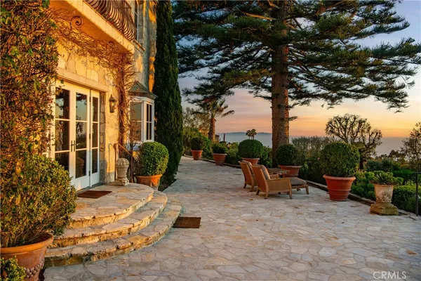 $9,900,000 | 1412 Lower Paseo La Cresta, Palos Verdes Estates, CA 90274