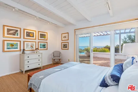 $7,950,000 | 27727 Pacific Coast Highway, Malibu, CA 90265