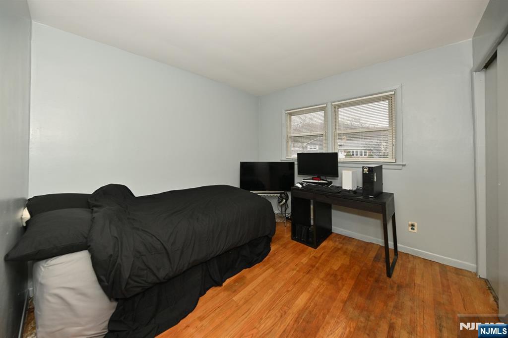 243 Devon Road Washington Township, NJ 07676 - Photo 11 of 40