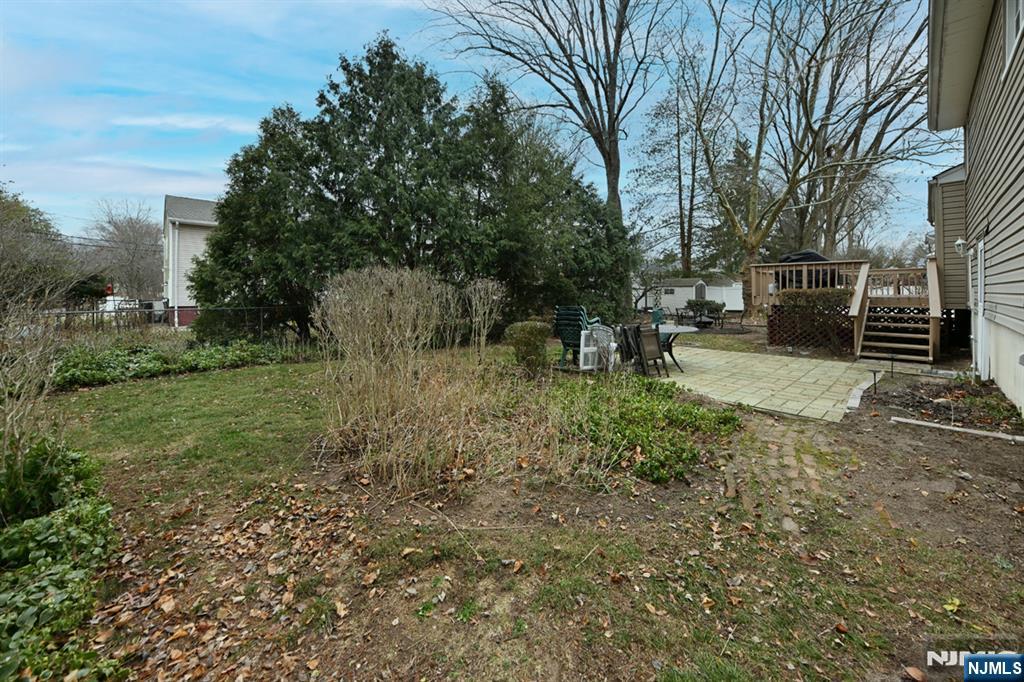 243 Devon Road Washington Township, NJ 07676 - Photo 28 of 40