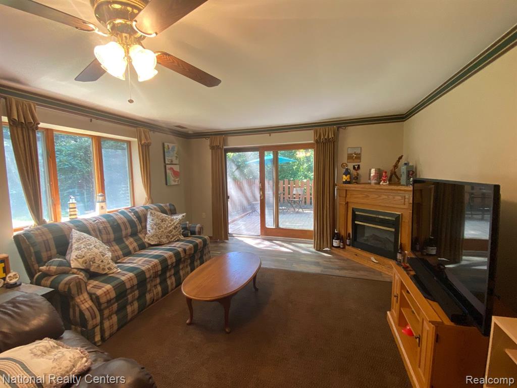 9020 Crouse Road Howell, MI 48855 - Photo 25 of 39