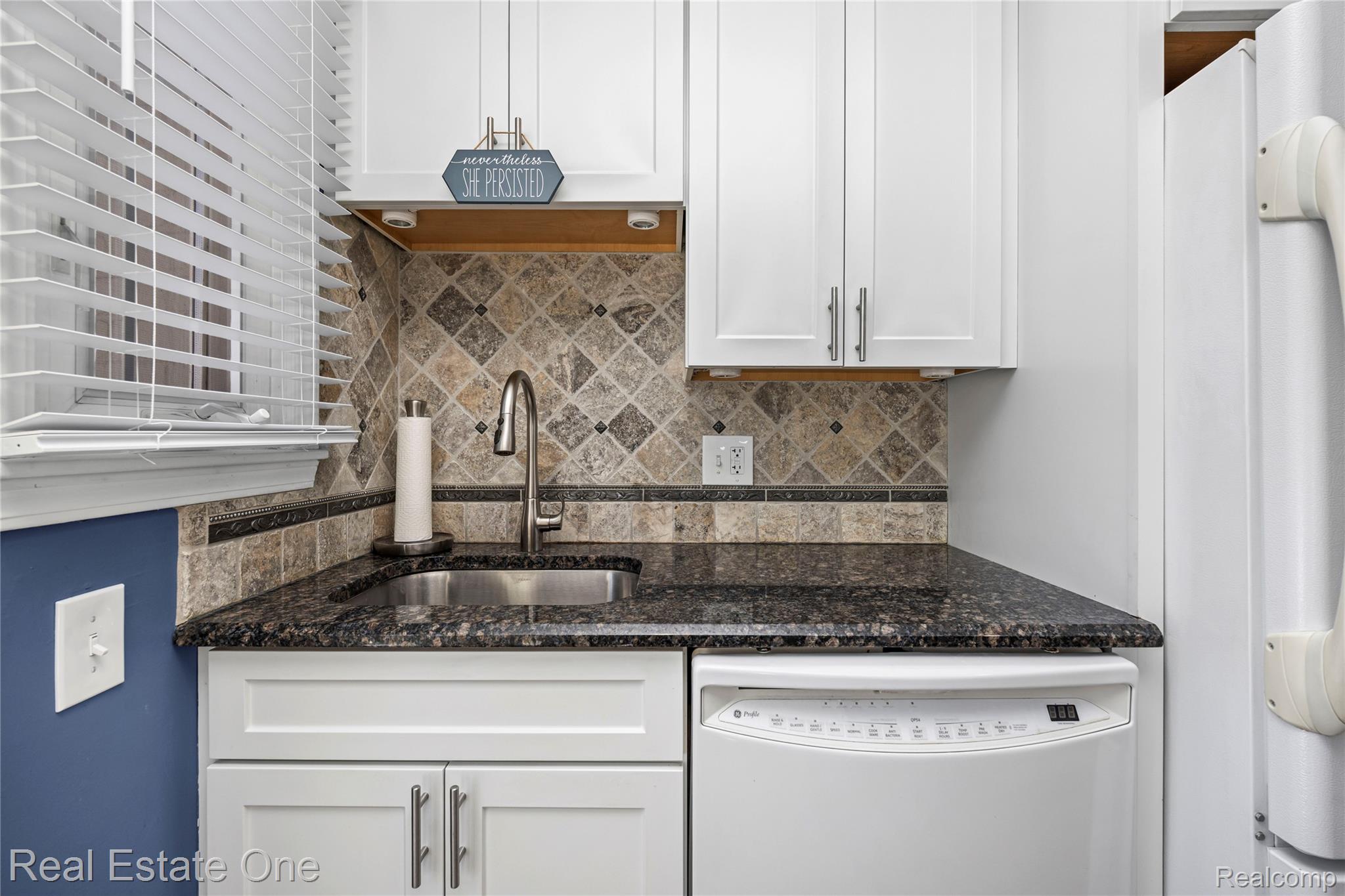1675 Graefield Road Birmingham, MI 48009 - Photo 14 of 21