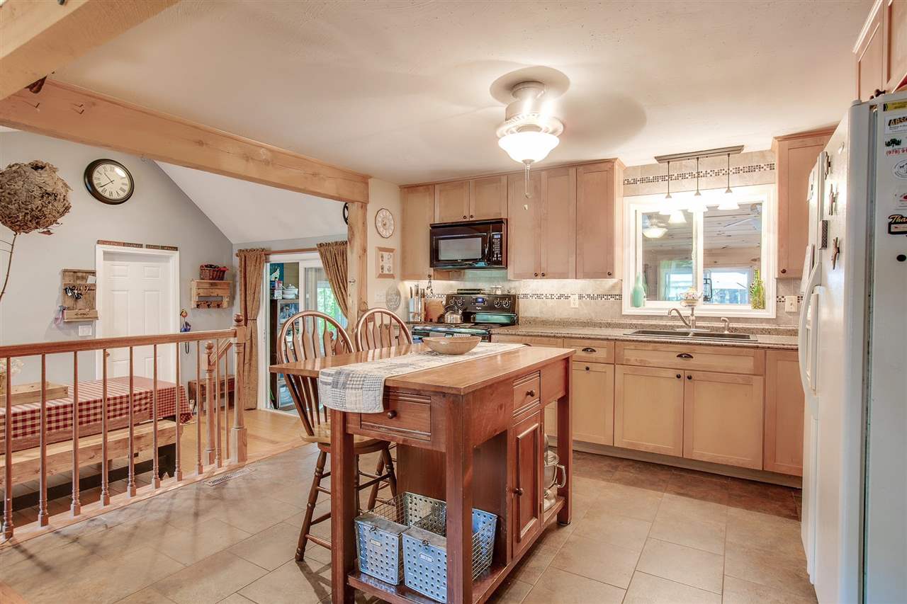 28 Gold Finch Road Goffstown, NH 03045 - Photo 14 of 33