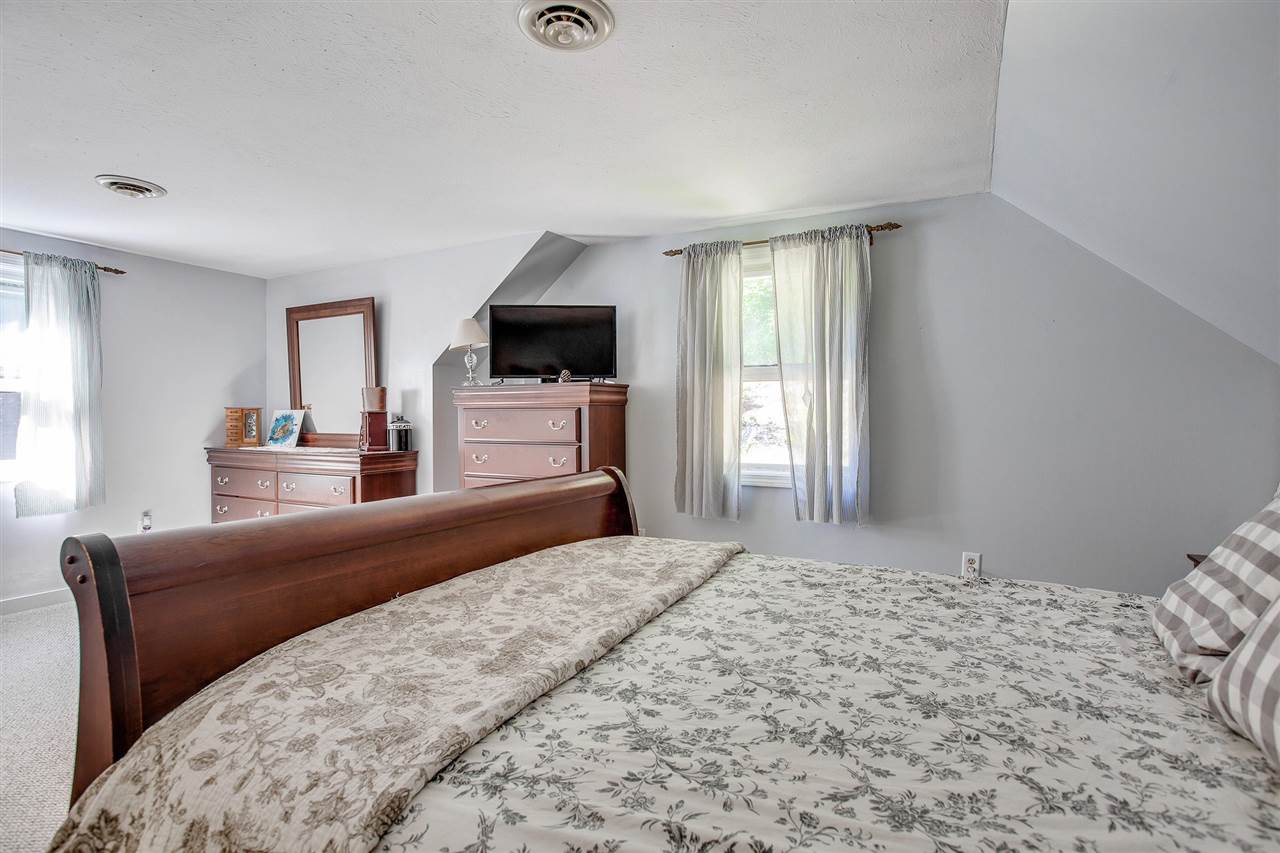 28 Gold Finch Road Goffstown, NH 03045 - Photo 30 of 33