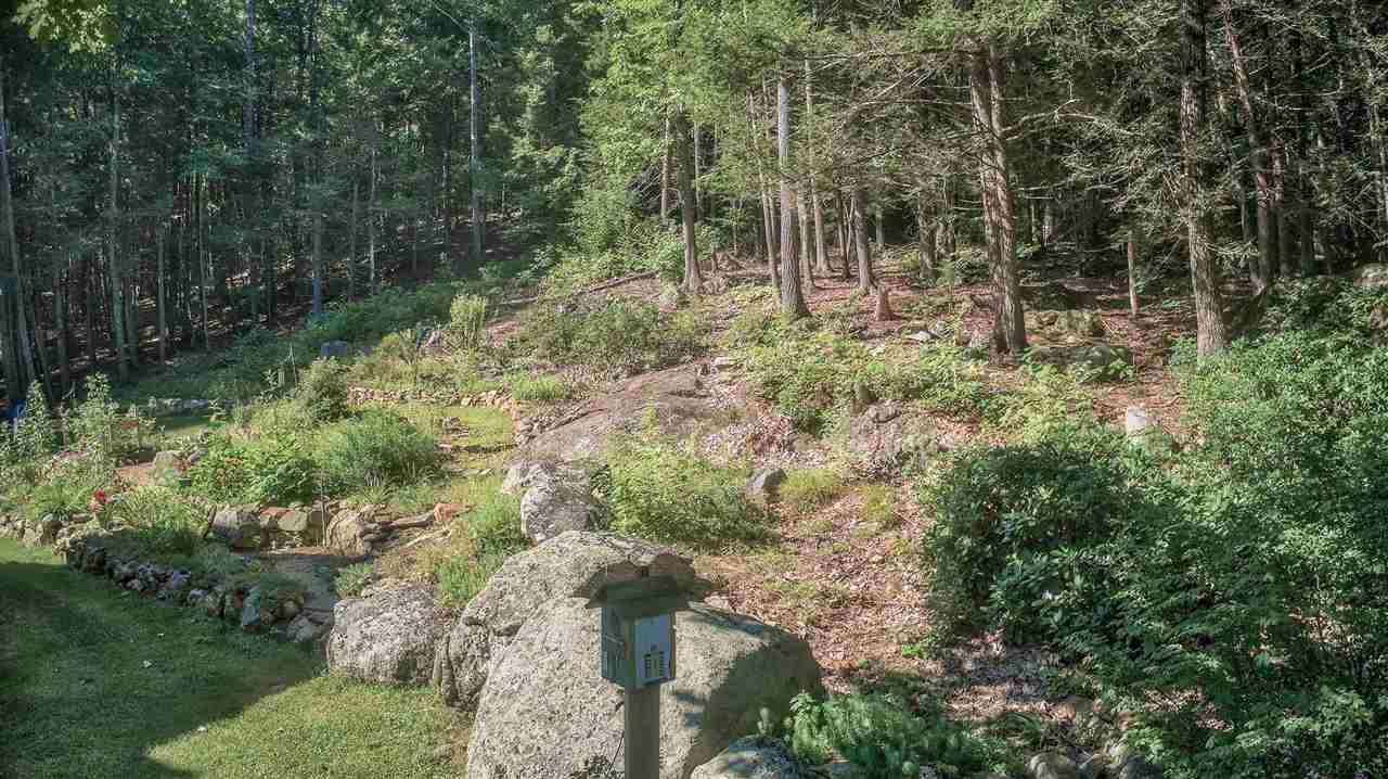 28 Gold Finch Road Goffstown, NH 03045 - Photo 6 of 33