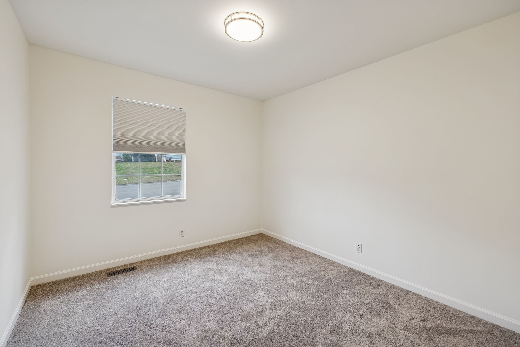 1108 Jacksons View Road Hermitage, TN 37076 - Photo 18 of 36 an empty room with a window