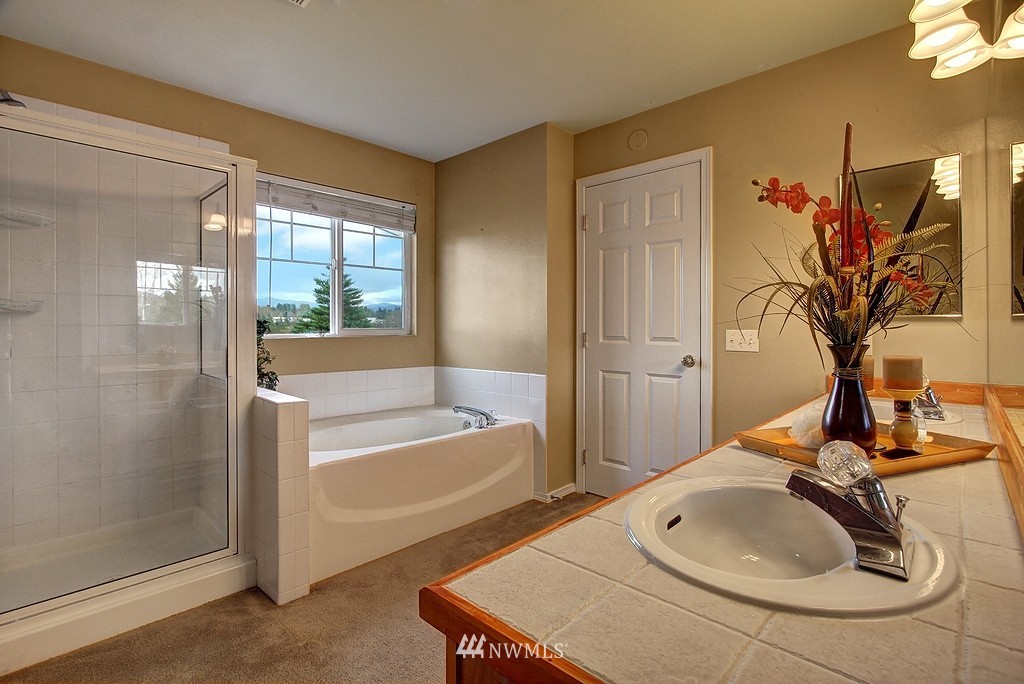 2418 Southeast 2nd Place Renton, WA 98056 - Photo 13 of 24 Gallery Image 13