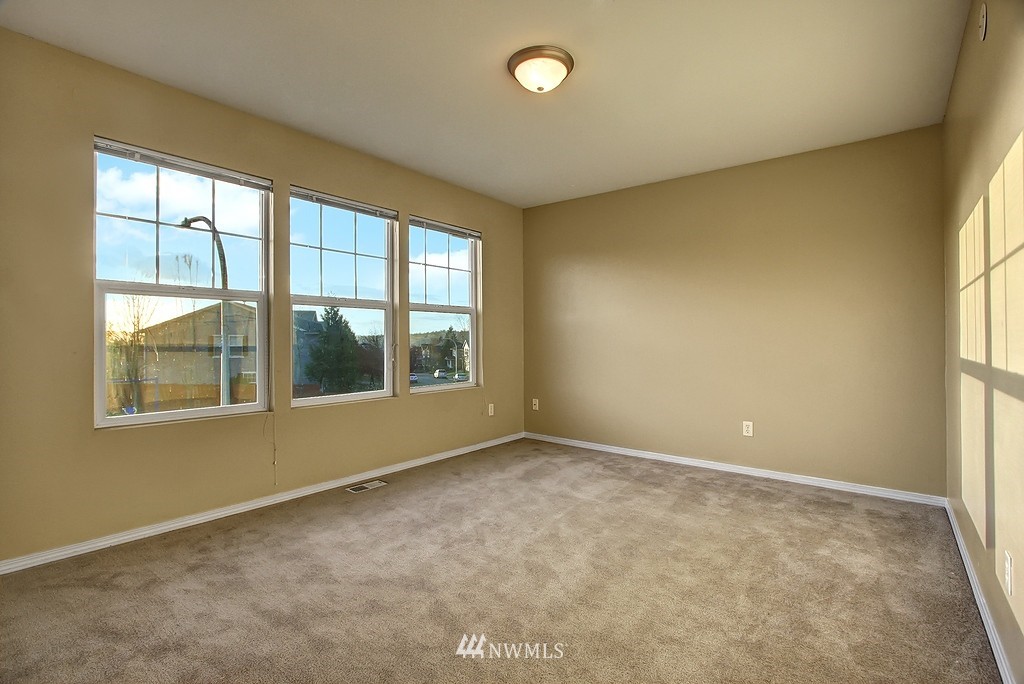 2418 Southeast 2nd Place Renton, WA 98056 - Photo 15 of 24 Gallery Image 15