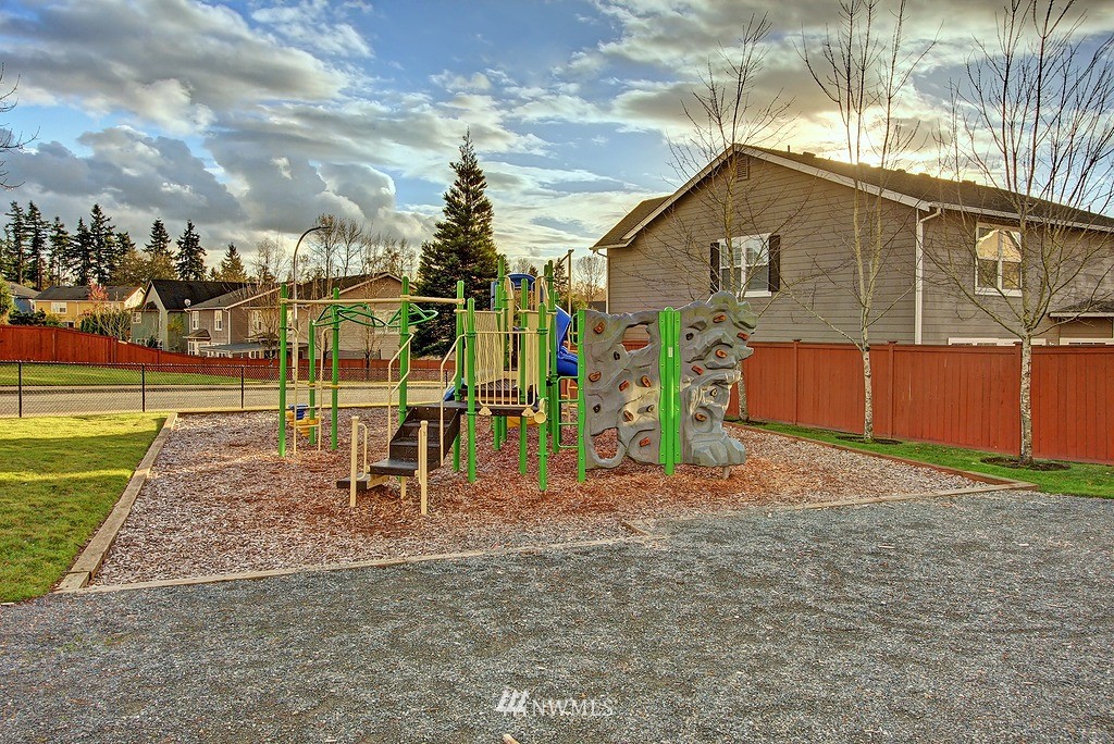 2418 Southeast 2nd Place Renton, WA 98056 - Photo 23 of 24 Gallery Image 23