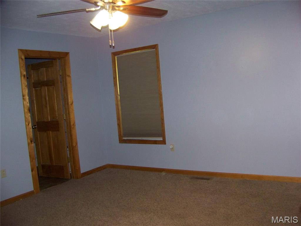 16355 Walnut Road Plato, MO 65552 - Photo 14 of 43