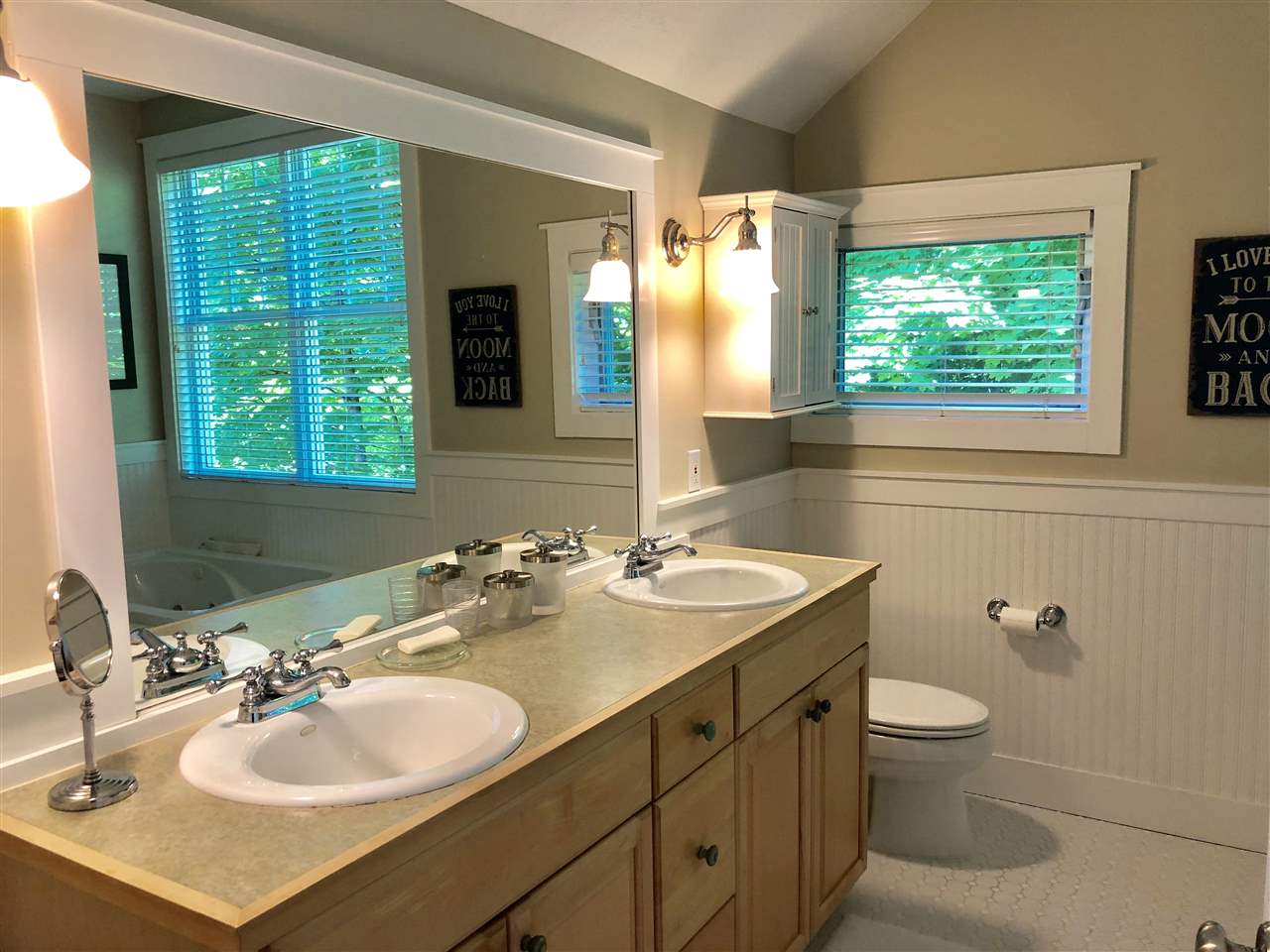 2463 Meander Lane Cedar, MI 49621 - Photo 15 of 28 1848345-14.JPG