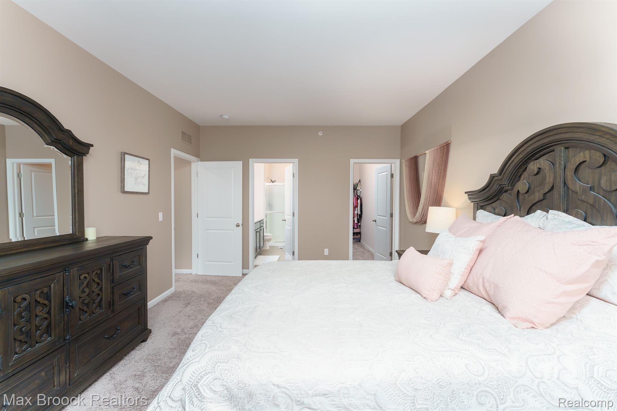 9968 Ridge Run Street Howell, MI 48855 - Photo 15 of 22 Gallery Image 15