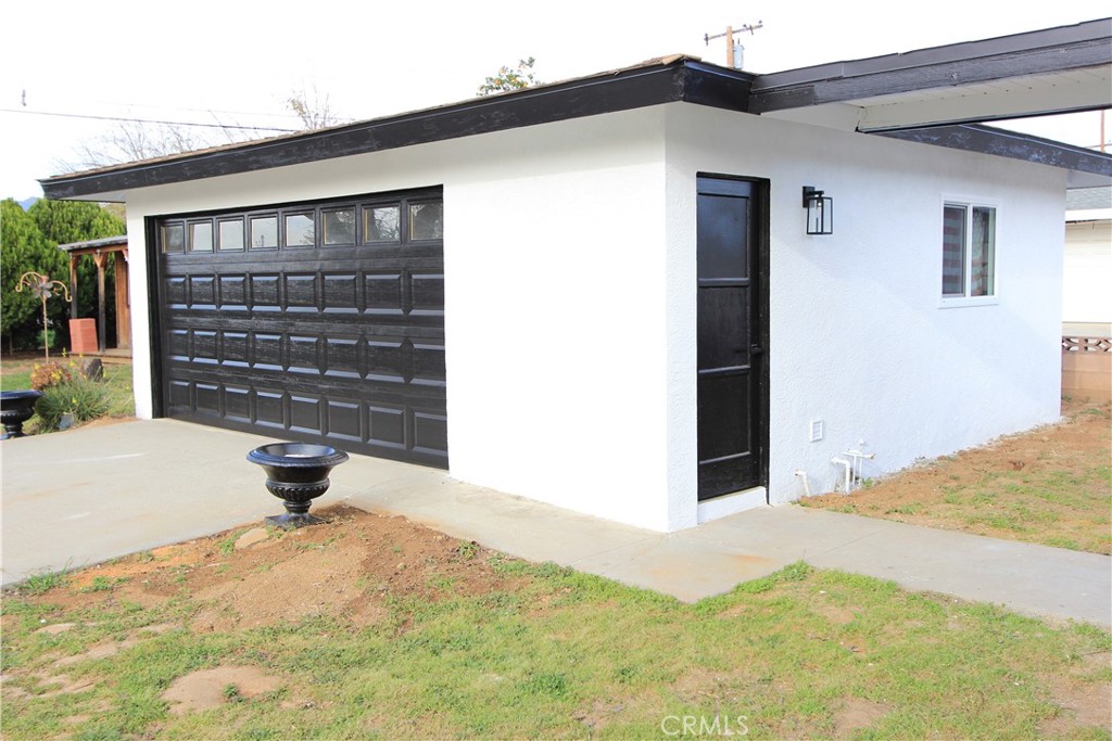 200 Summit View Drive Calimesa, CA 92320 - Photo 5 of 24