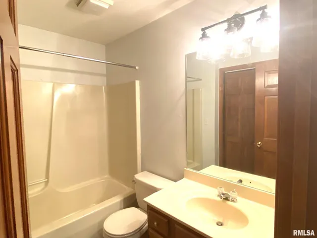 $1,550 | 2405 Checkerberry Lane, Springfield, IL 62711