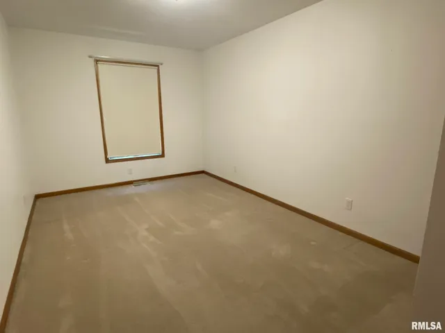 $1,550 | 2405 Checkerberry Lane, Springfield, IL 62711