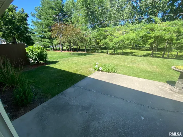 $1,550 | 2405 Checkerberry Lane, Springfield, IL 62711